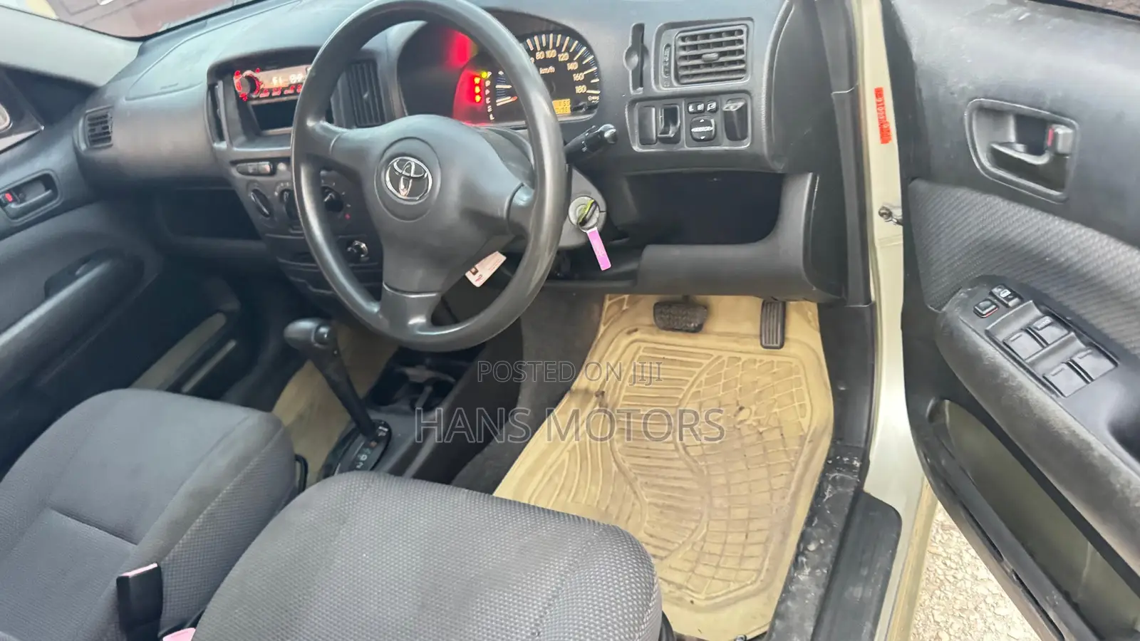 Toyota Succeed 2004 Silver
