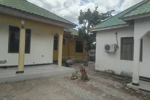 Furnished 5bdrm House in Fedema Street, Temeke for rent
