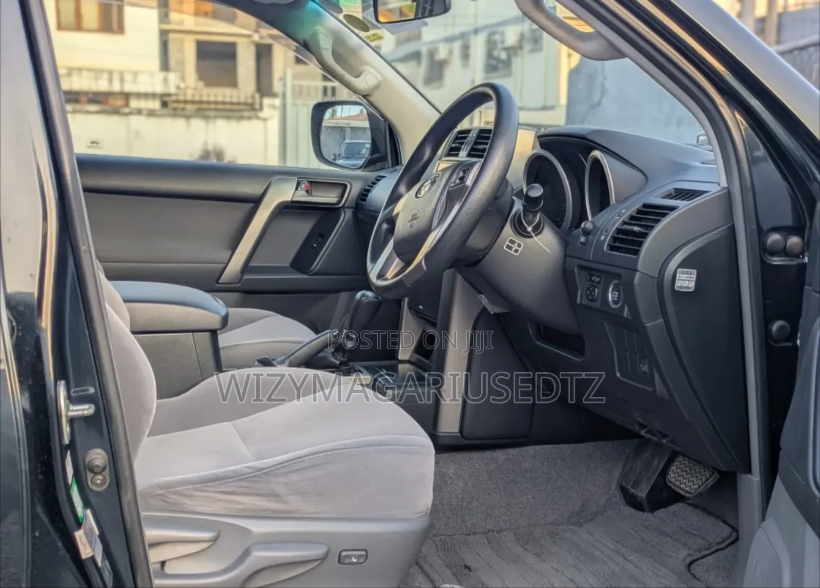 Toyota Land Cruiser Prado 2009 Gray
