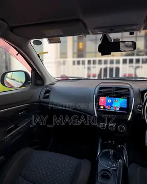 Mitsubishi RVR 2010 Red