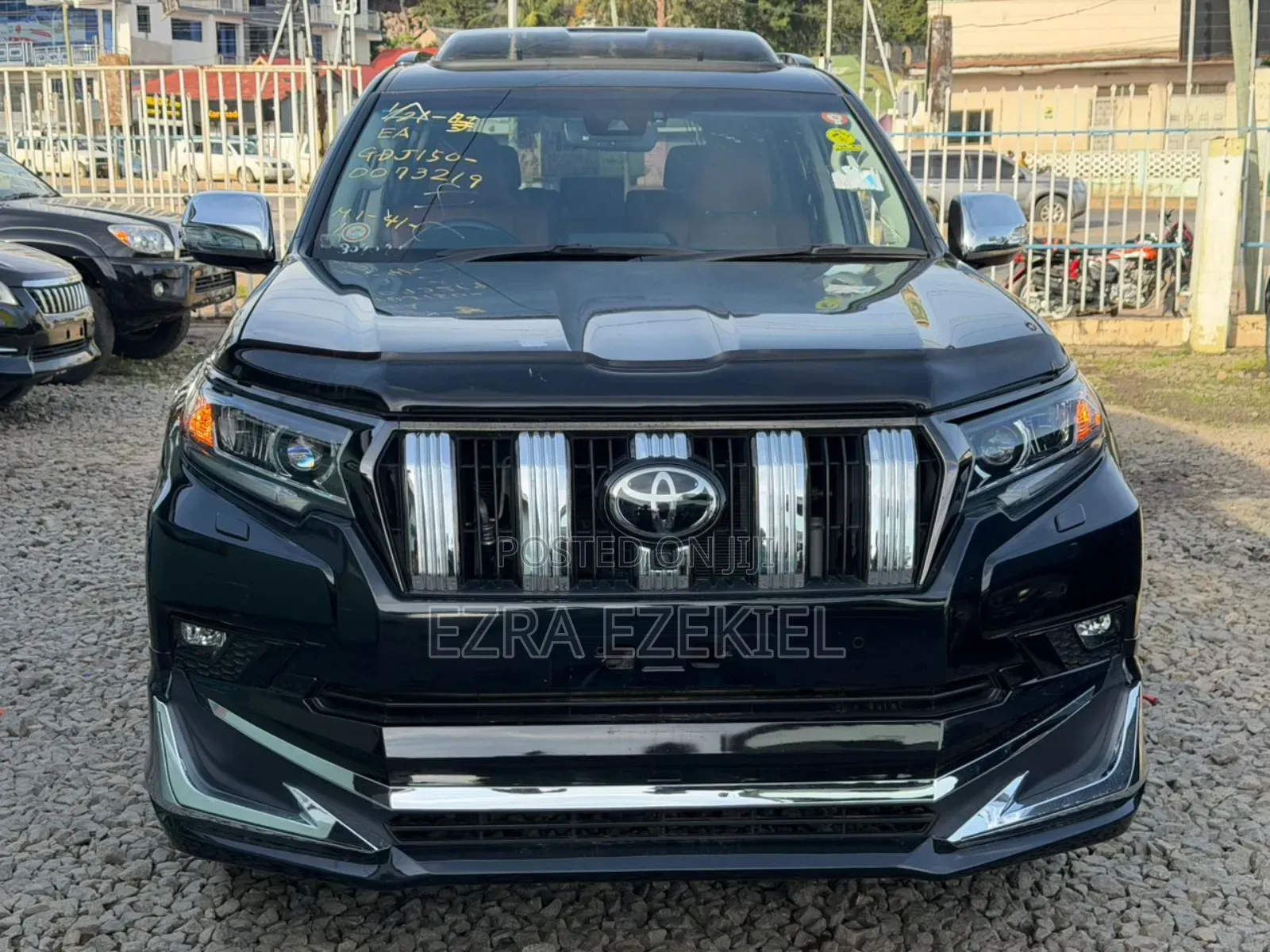 Toyota Land Cruiser Prado 2023 Black