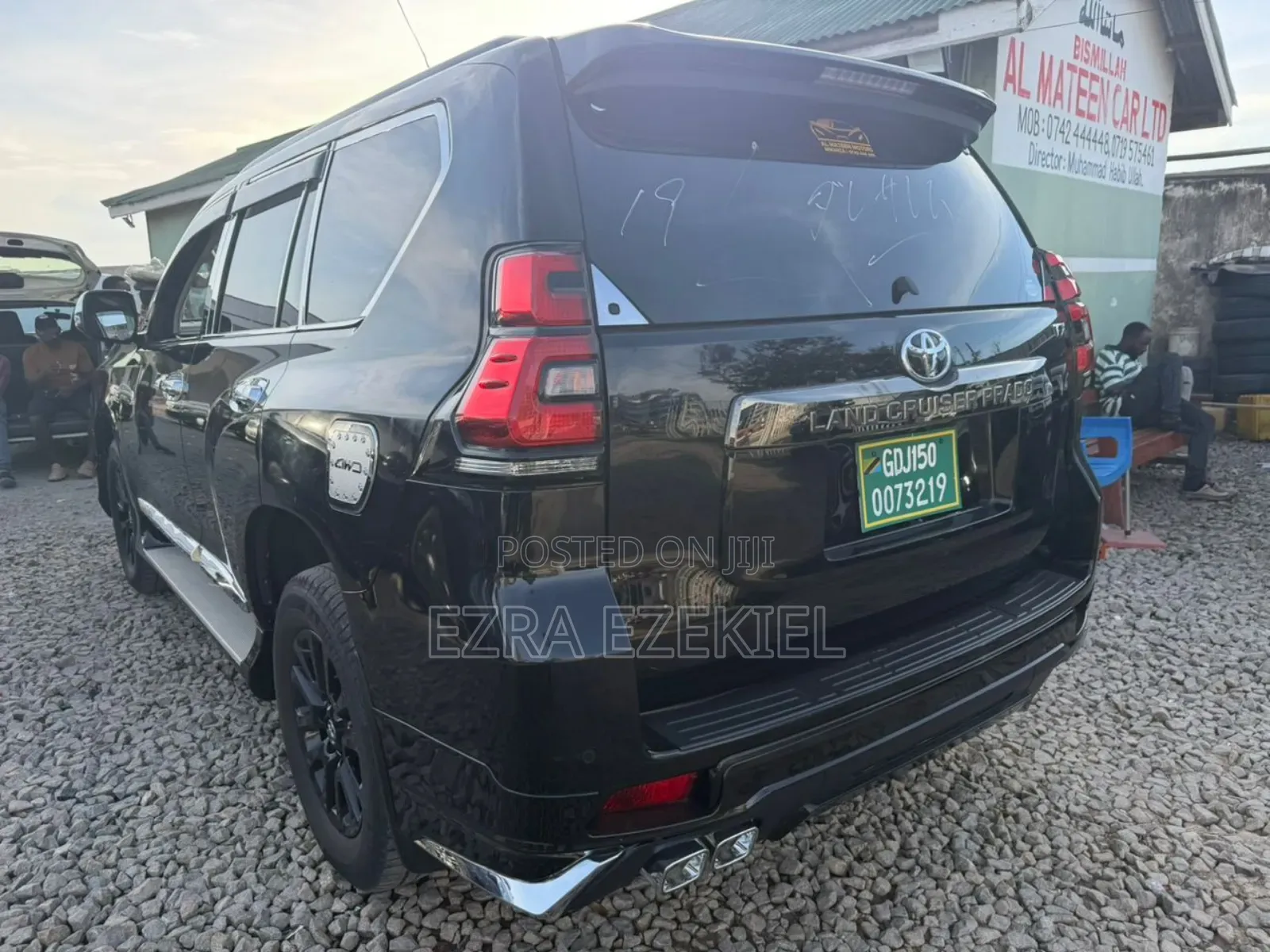 Toyota Land Cruiser Prado 2023 Black