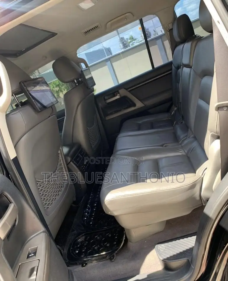 Toyota Land Cruiser 2009 Black