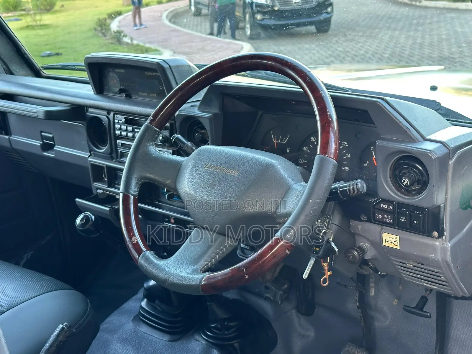 Toyota Land Cruiser 1986 Gray