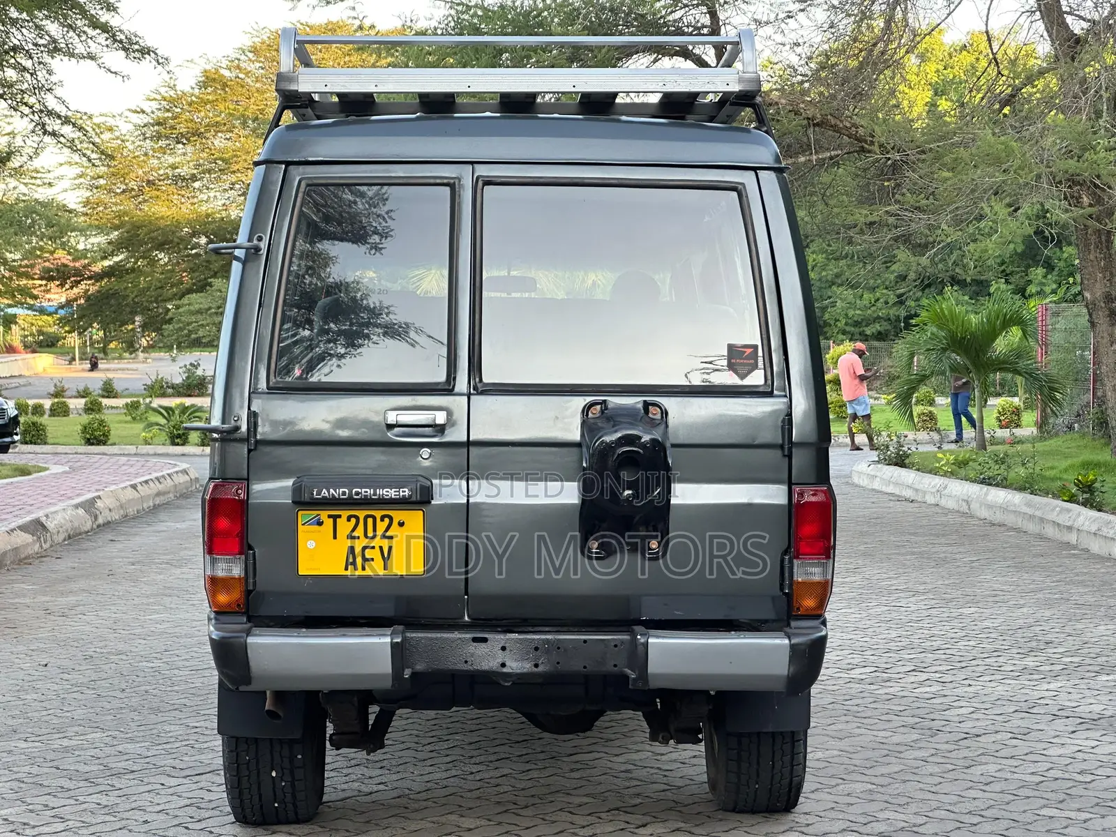 Toyota Land Cruiser 1986 Gray