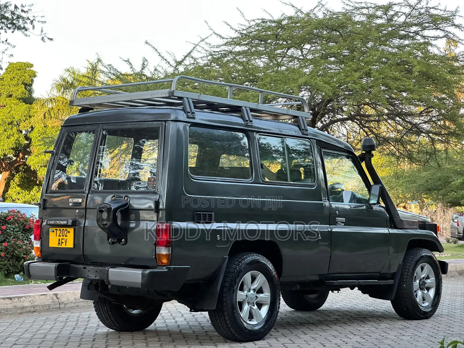 Toyota Land Cruiser 1986 Gray