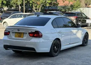 BMW 3 Series 2009 Pearl