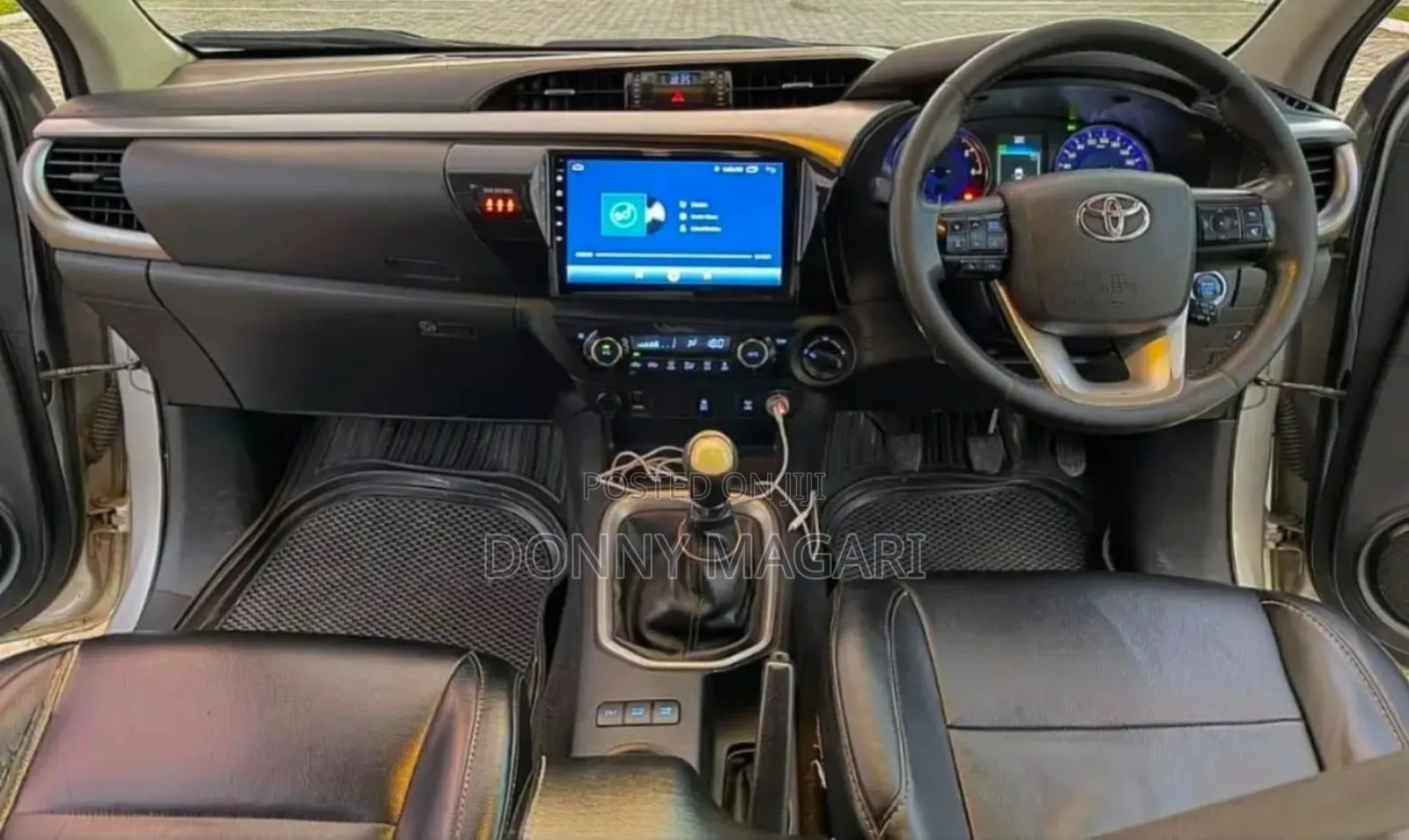 Toyota Hilux 2019 Gray