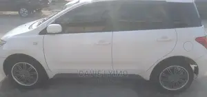 Toyota IST 2003 White