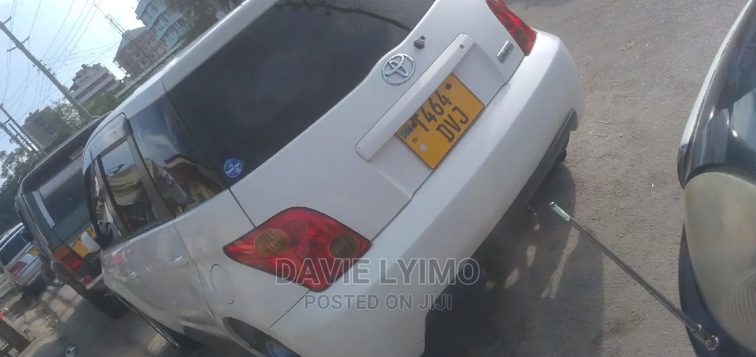 Toyota IST 2003 White