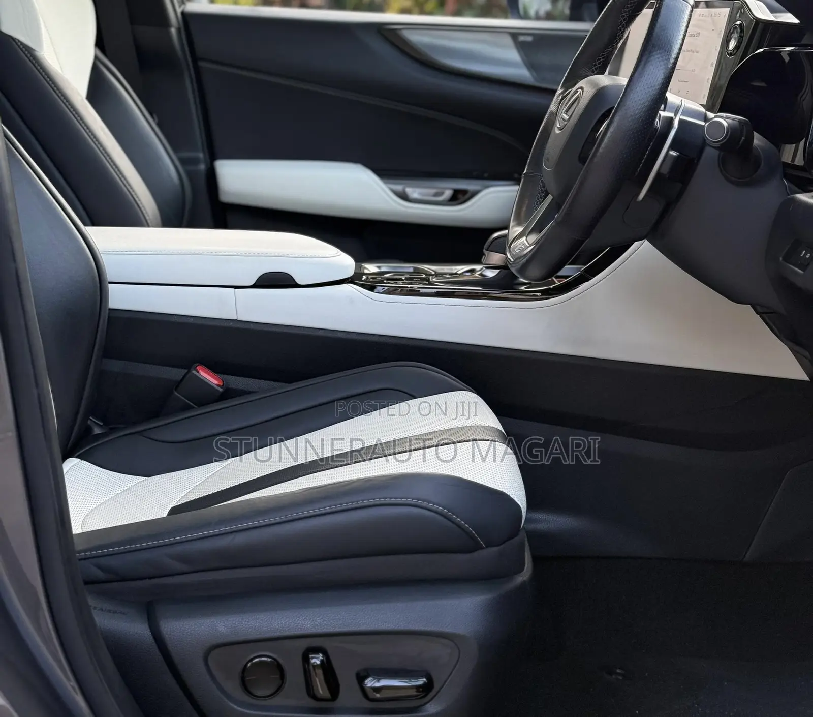 Lexus NX 2024 Gray