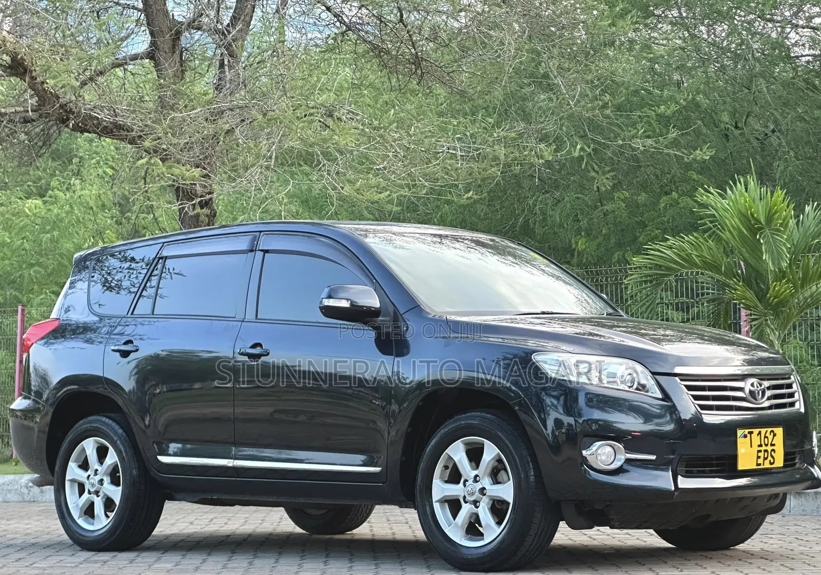 Toyota Vanguard 2012 Matt Black