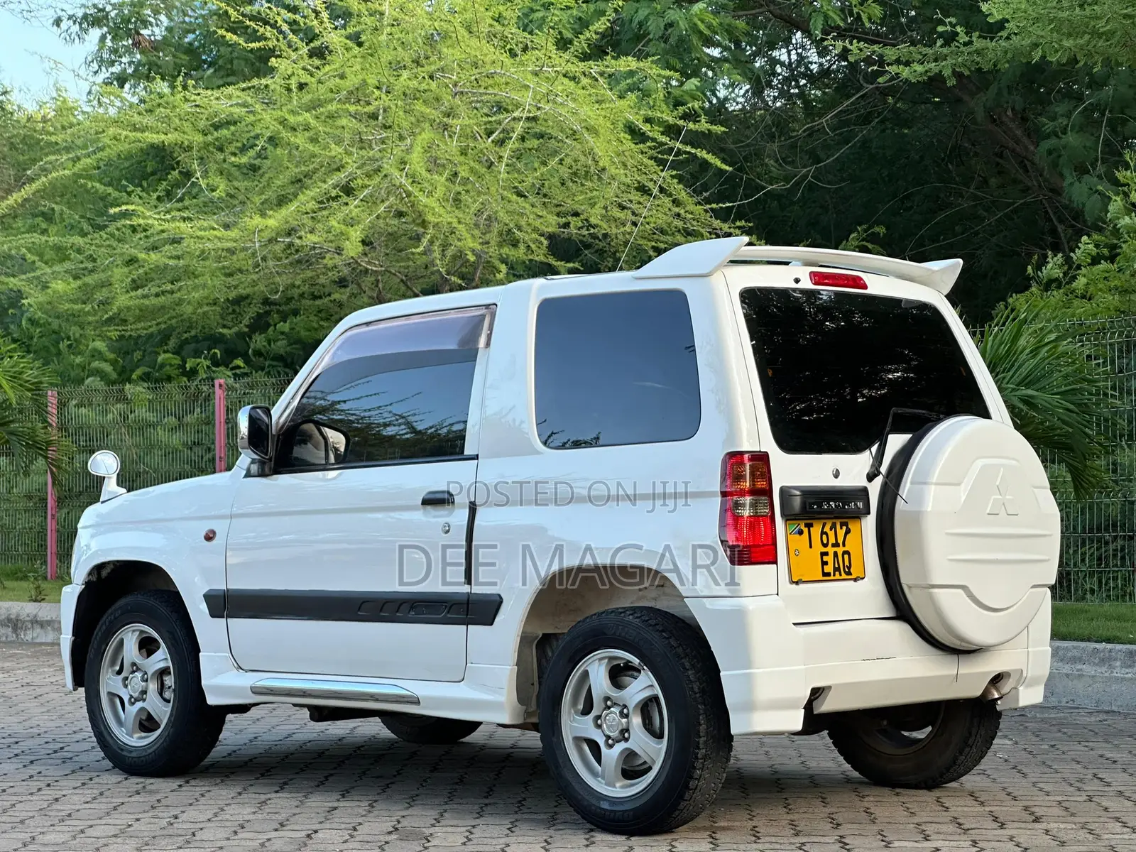 Mitsubishi Pajero Mini 2003 White