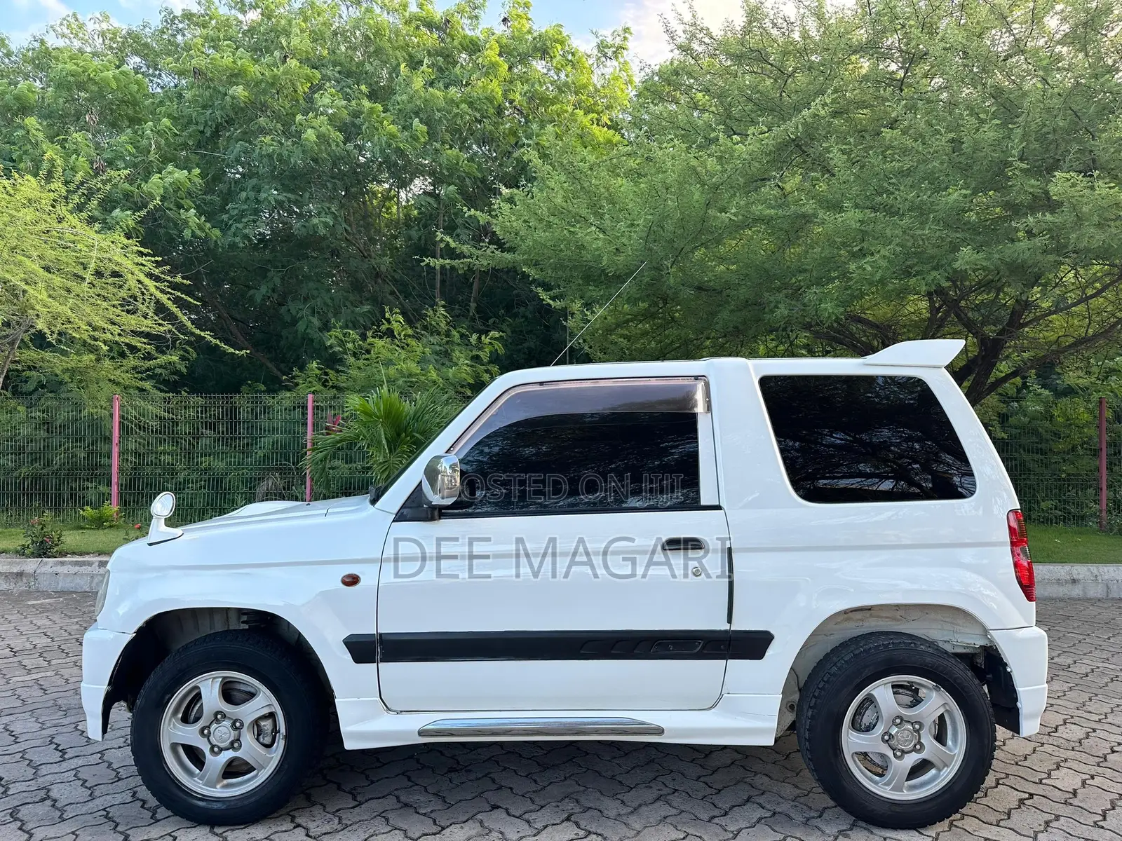 Mitsubishi Pajero Mini 2003 White