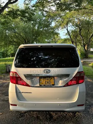 Toyota Alphard 2011 White
