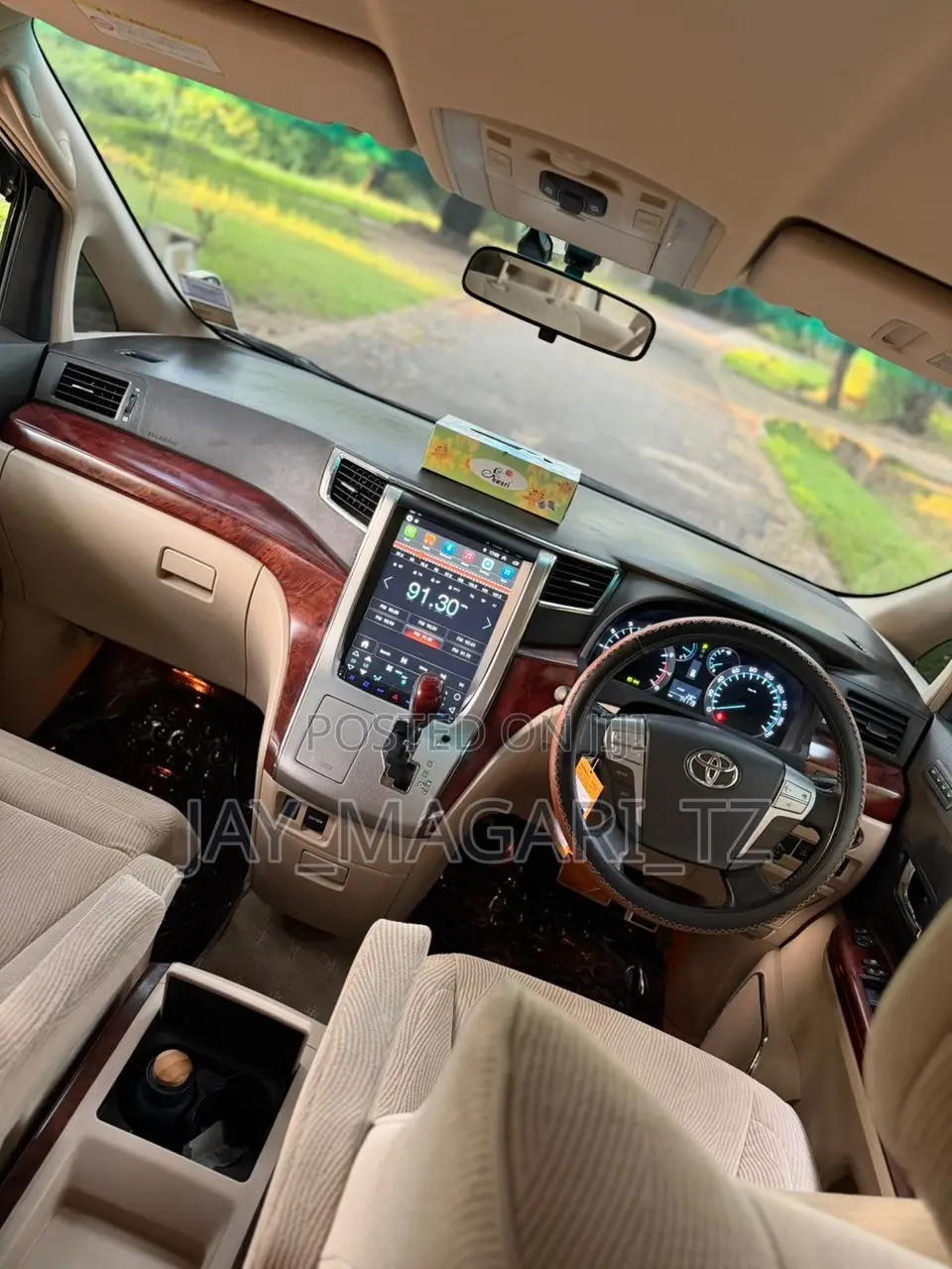 Toyota Alphard 2011 White