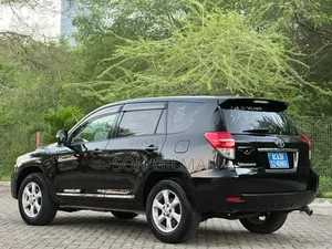 Toyota Vanguard 2012 Black