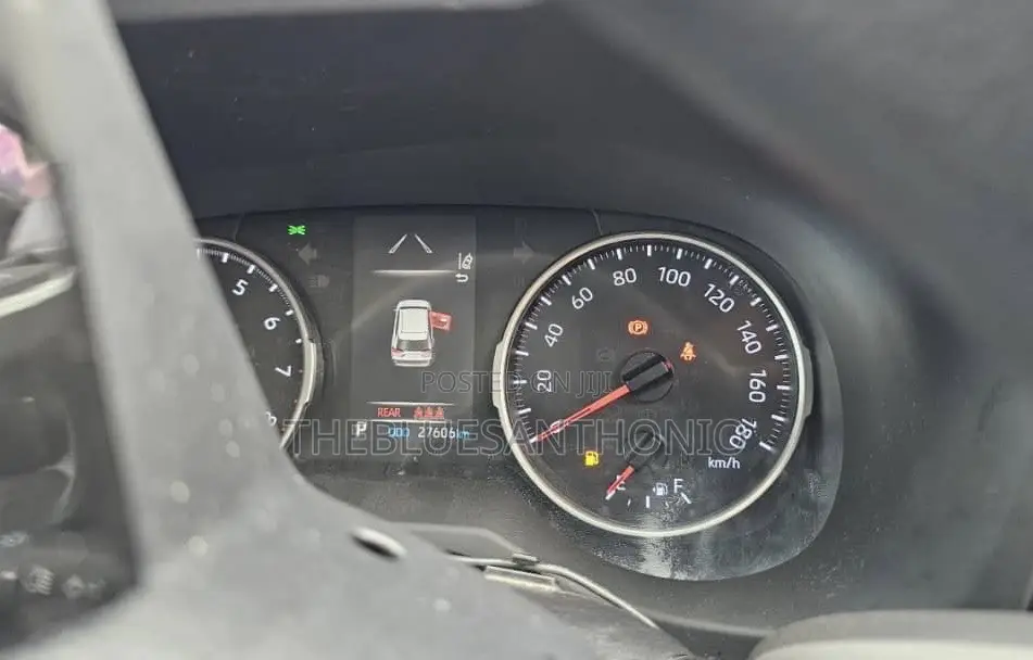 Toyota RAV4 Hybrid 2021 White
