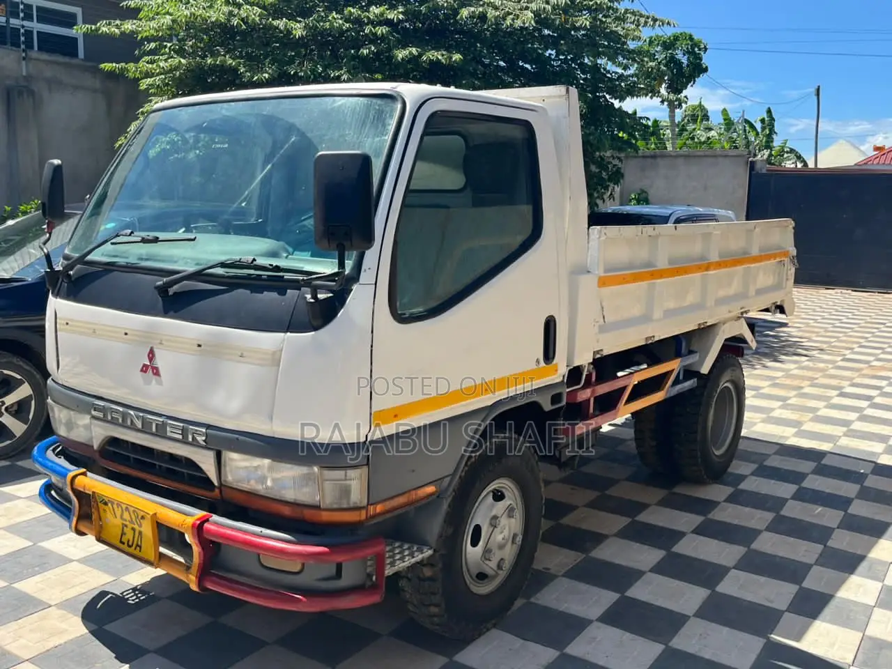 Mitsubish Canter Tipper