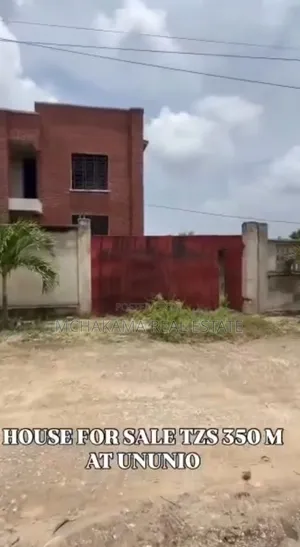 3bdrm Block of Flats in Mchakama Real Estate, Kunduchi for sale