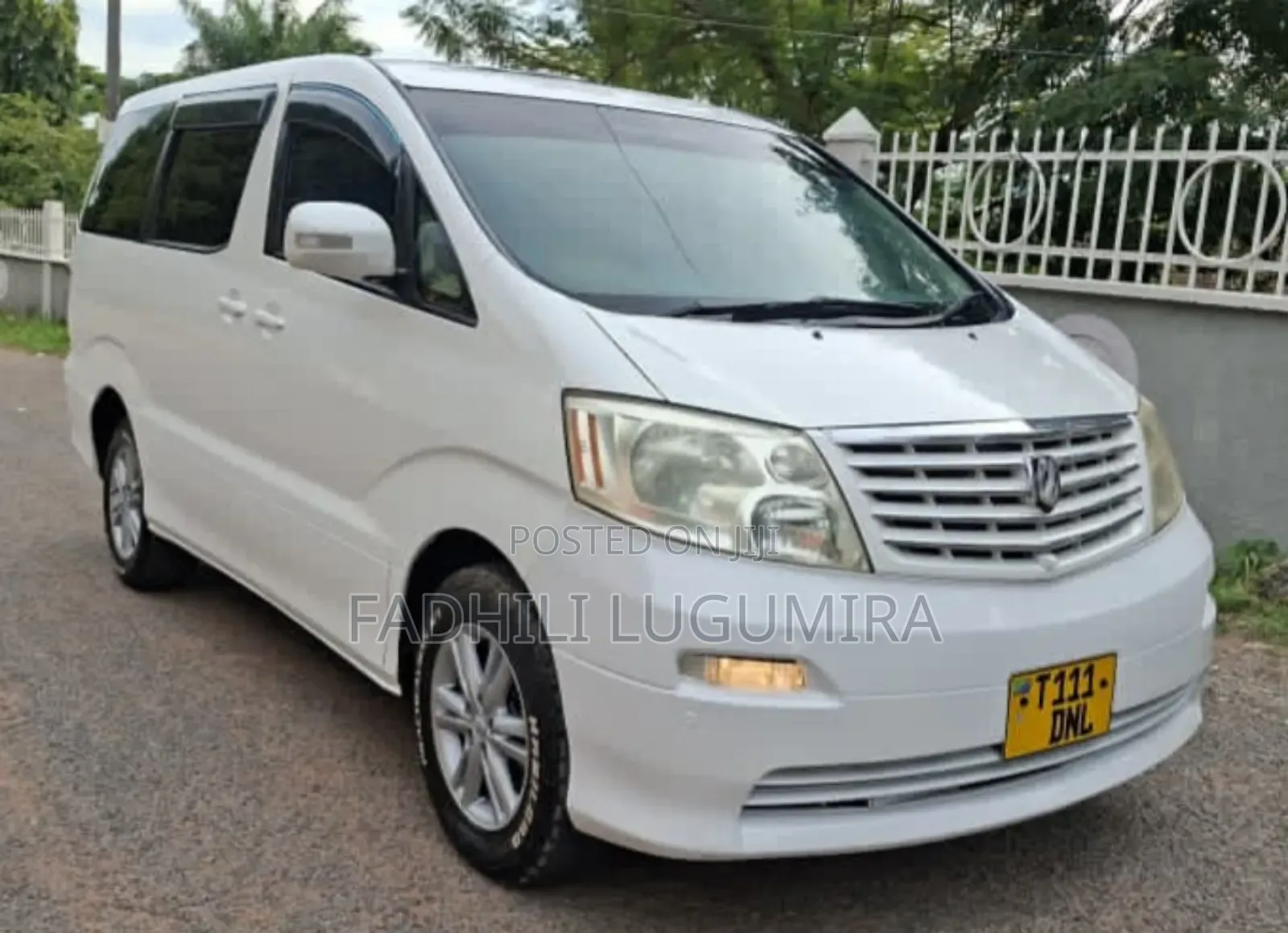 Toyota Alphard 2005 White