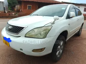 Toyota Harrier 2004 White