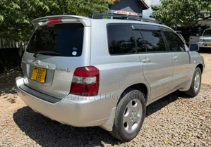 Toyota Kluger 2004 Silver