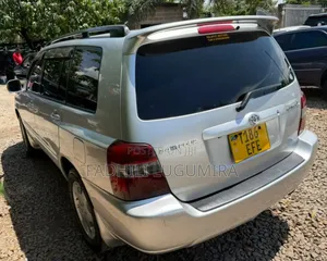 Toyota Kluger 2004 Silver