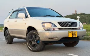 Toyota Harrier 2001 White
