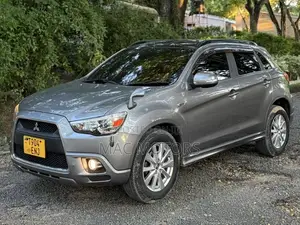 Mitsubishi RVR 2.0 2011 Gray