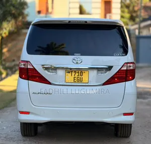 Toyota Alphard 2010 White