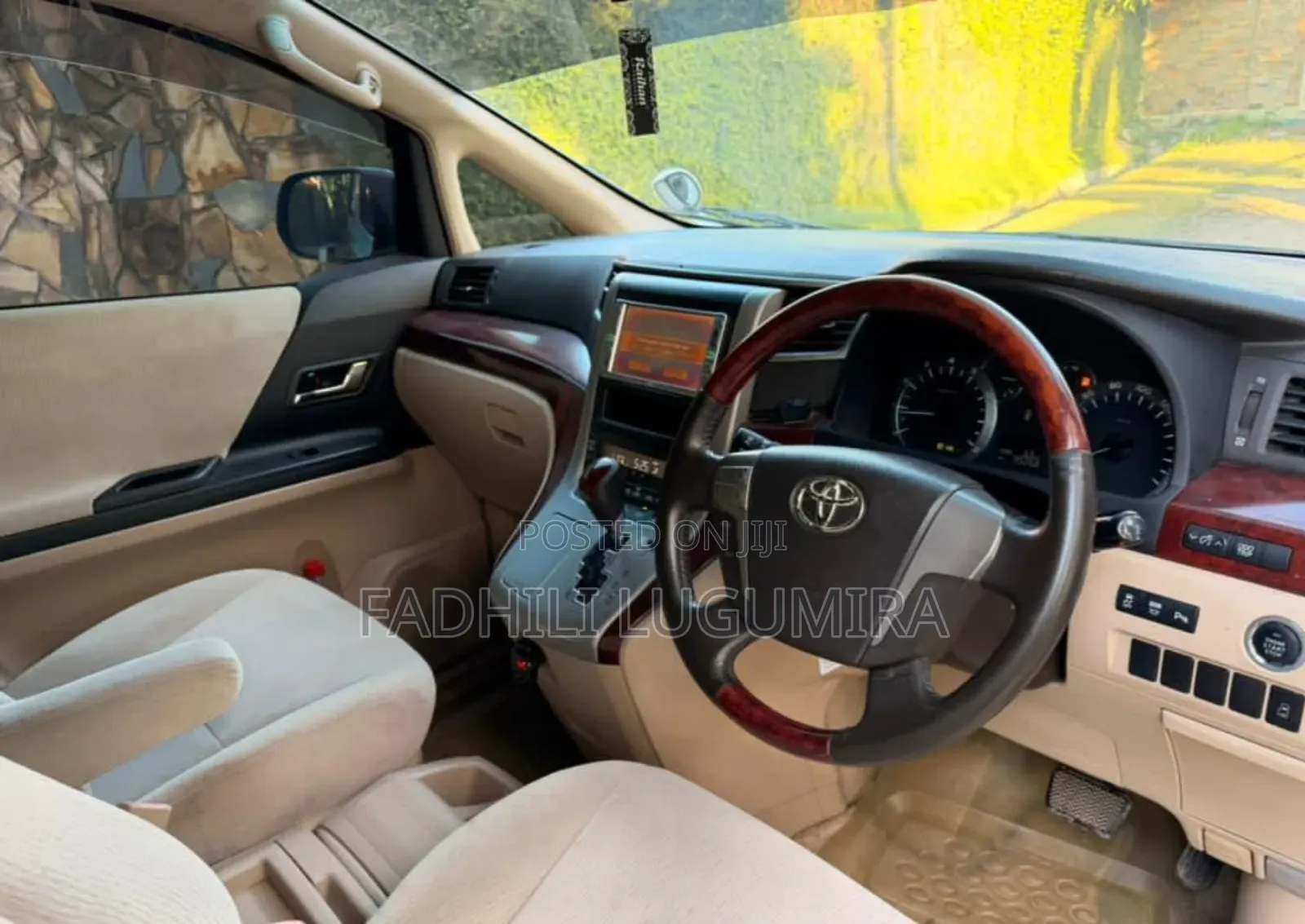 Toyota Alphard 2010 White