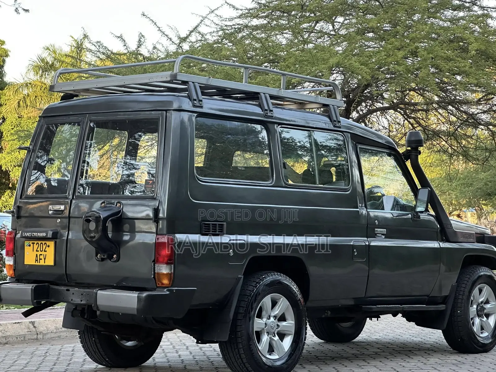 Toyota Land Cruiser 1996 Gray