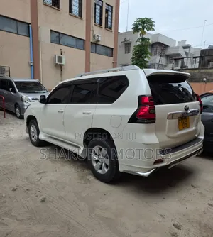 Toyota Land Cruiser Prado 2021 White