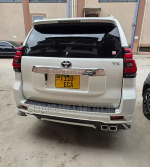 Toyota Land Cruiser Prado 2021 White