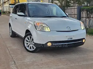 Mazda Verisa 2011 White