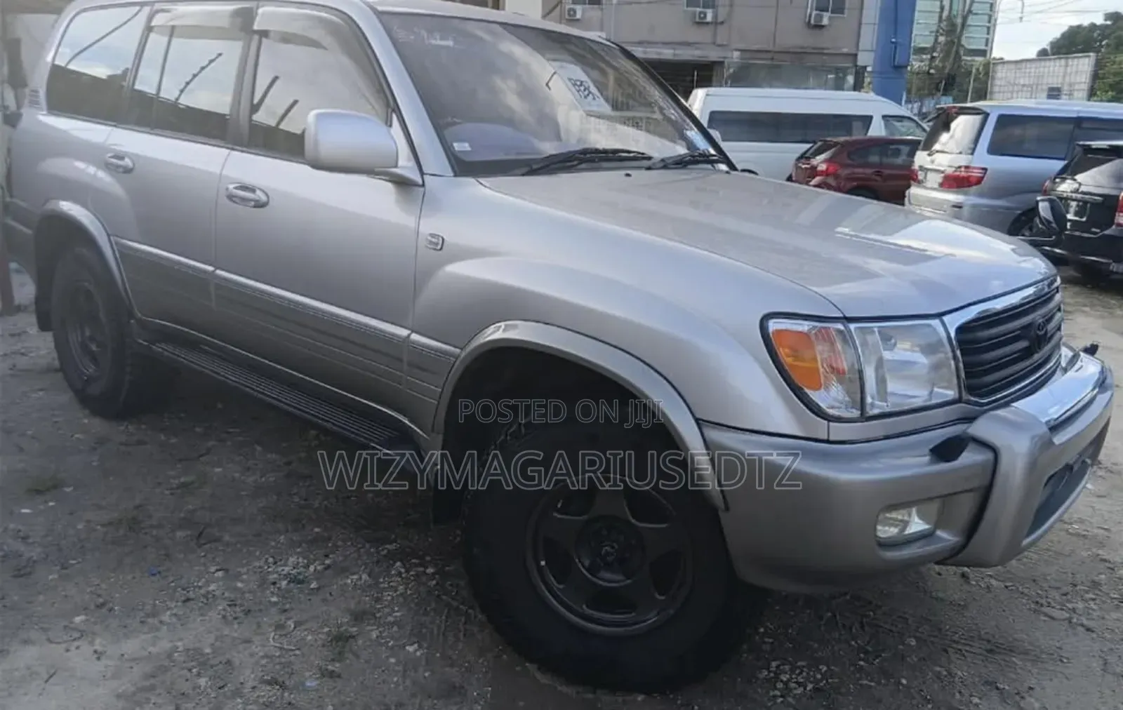 Toyota Land Cruiser 2000 Silver