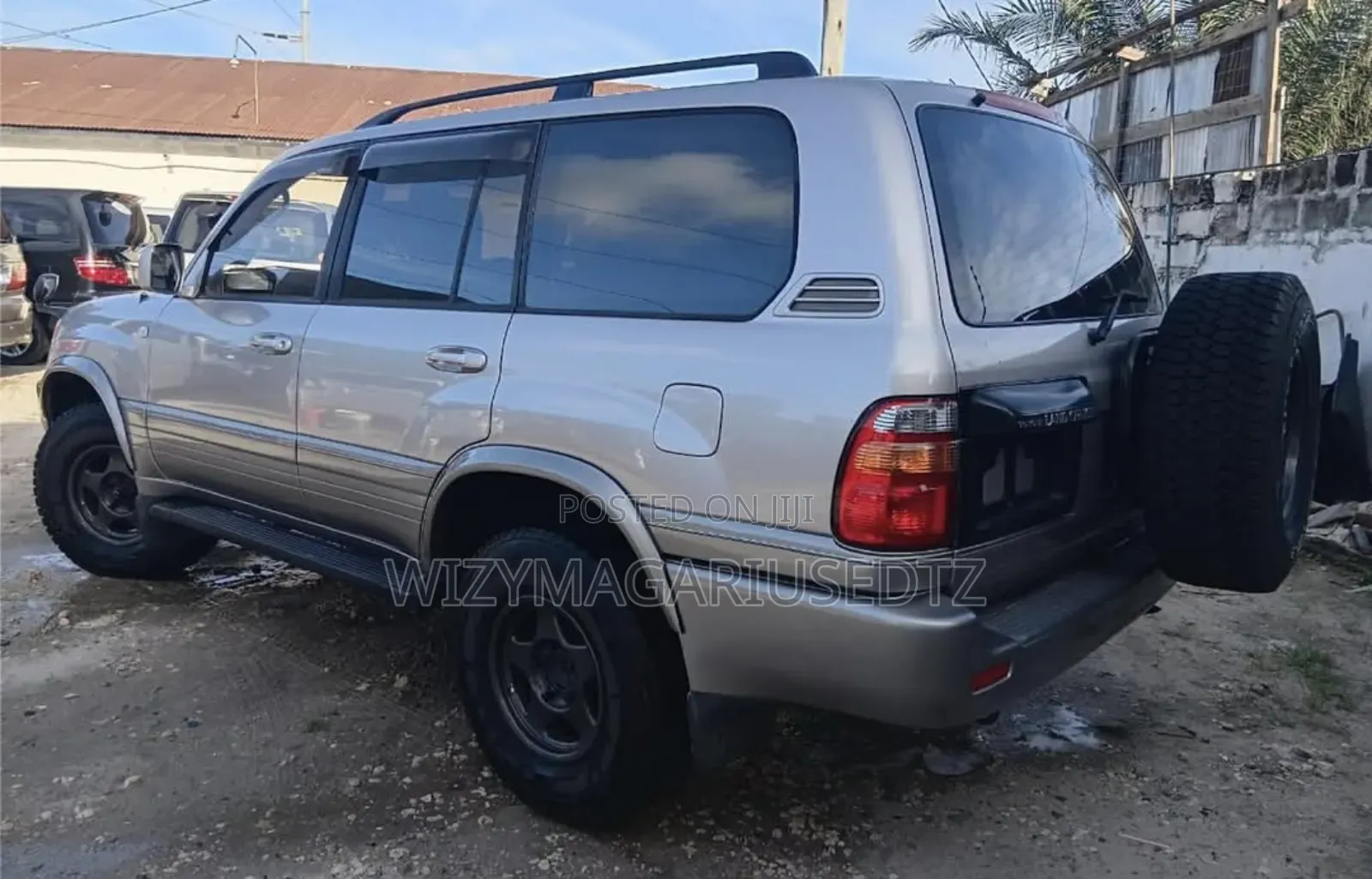 Toyota Land Cruiser 2000 Silver