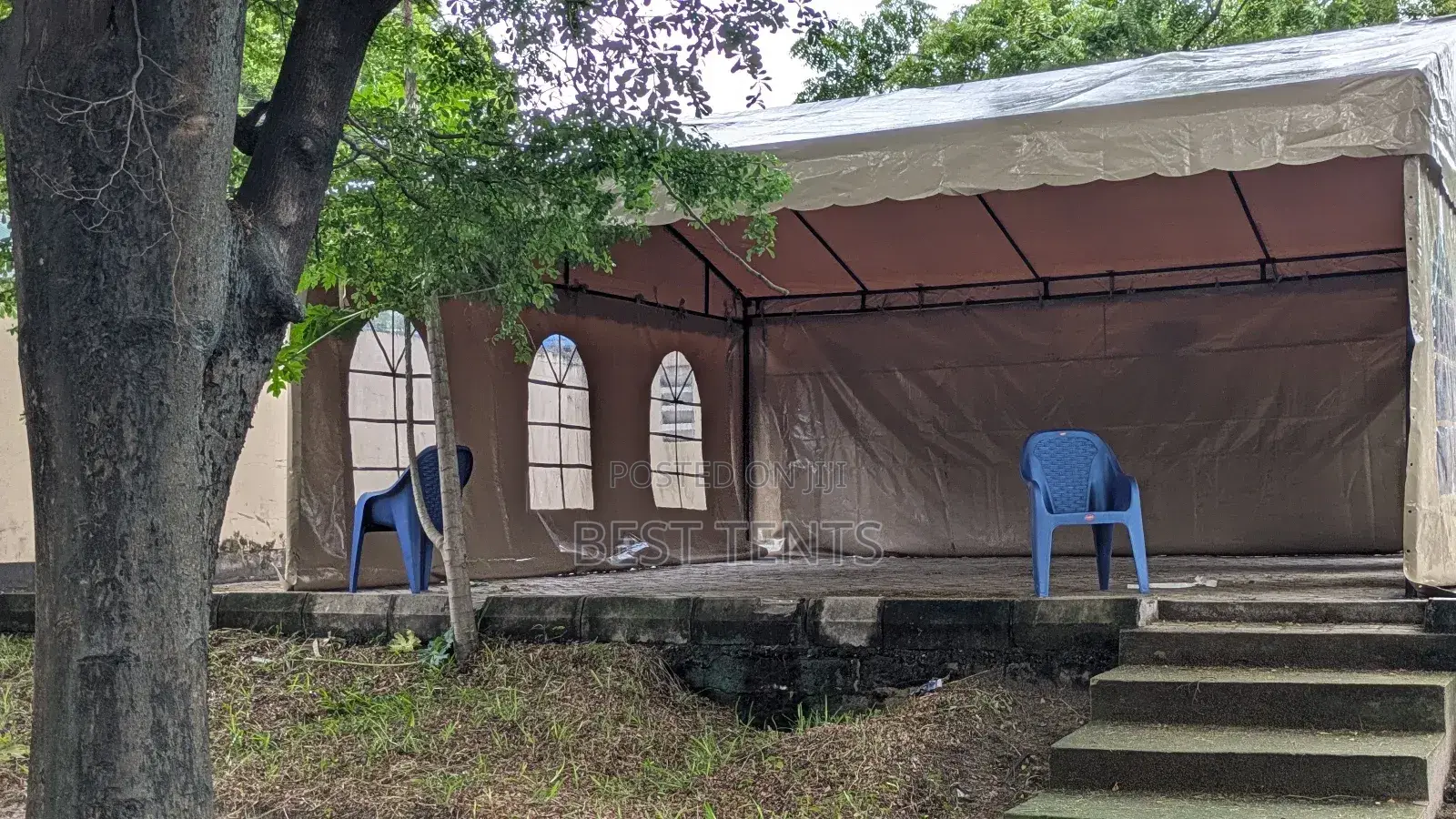 Wauzaji Maturubai/Tent