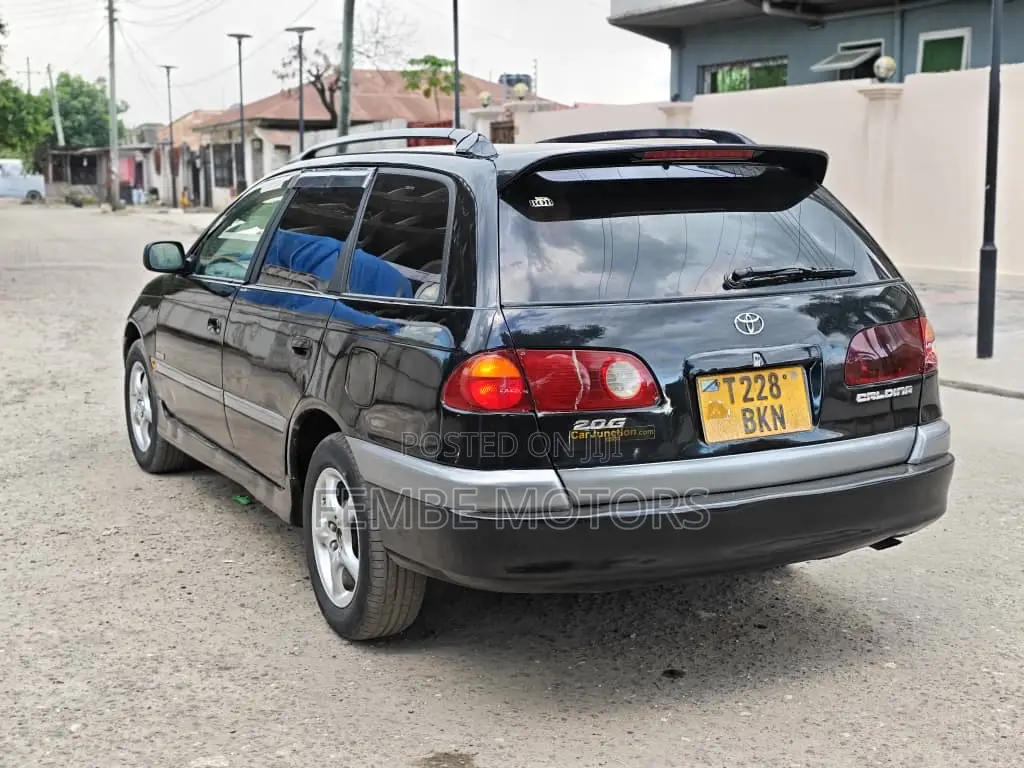 Toyota Caldina 2001 Black