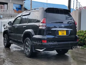 Toyota Land Cruiser Prado 2005 Black