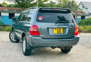 Toyota Kluger 2003 Gray