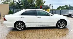Toyota Crown Royale 2005 White