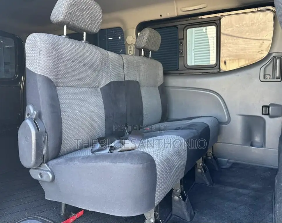 Nissan Caravan (Urvan) 2014 Black