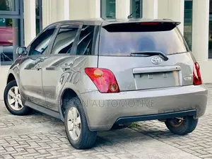Toyota IST 2004 Gray
