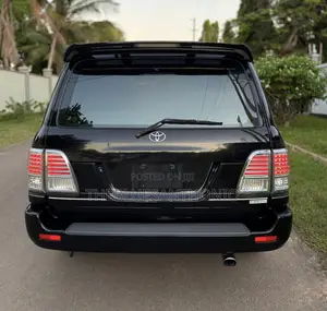 Toyota Land Cruiser 2002 Black