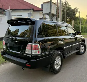 Toyota Land Cruiser 2002 Black