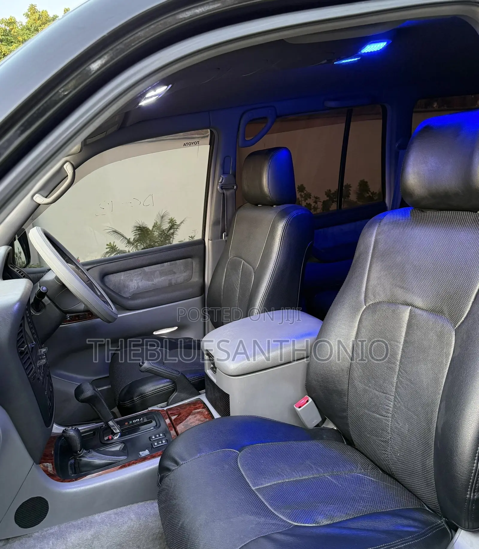 Toyota Land Cruiser 2002 Black