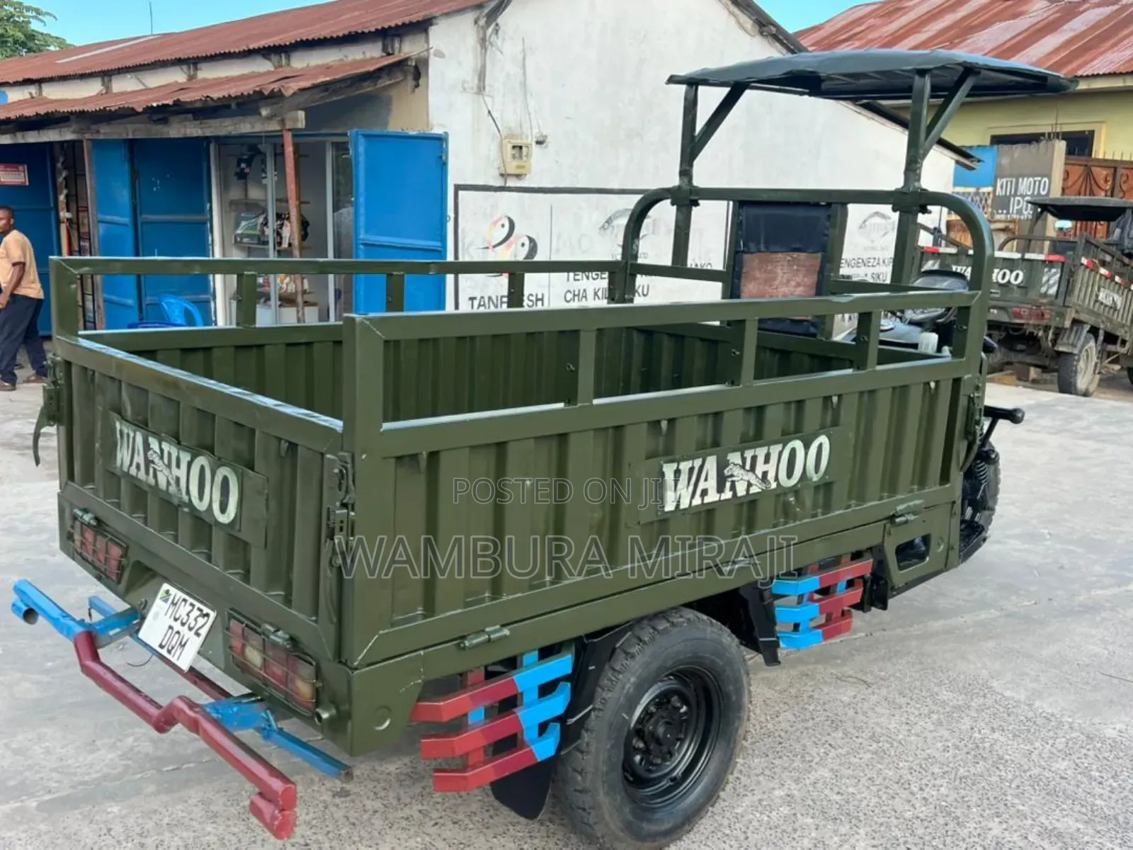 New Bajaj Avenger 220 2025 Green
