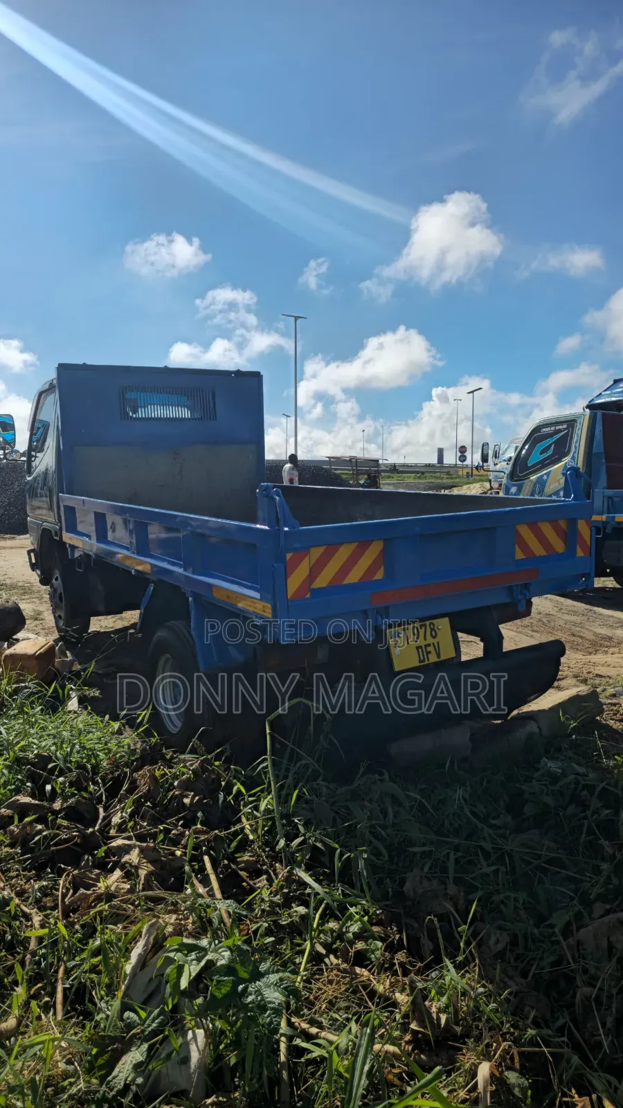 Mitsubishi Canter Tipper